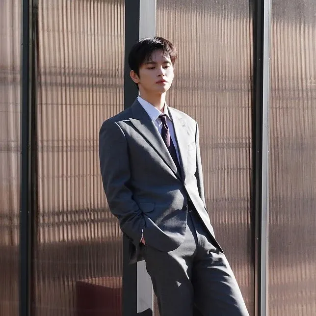 Cuplikan di balik layar dari Seo Inguk