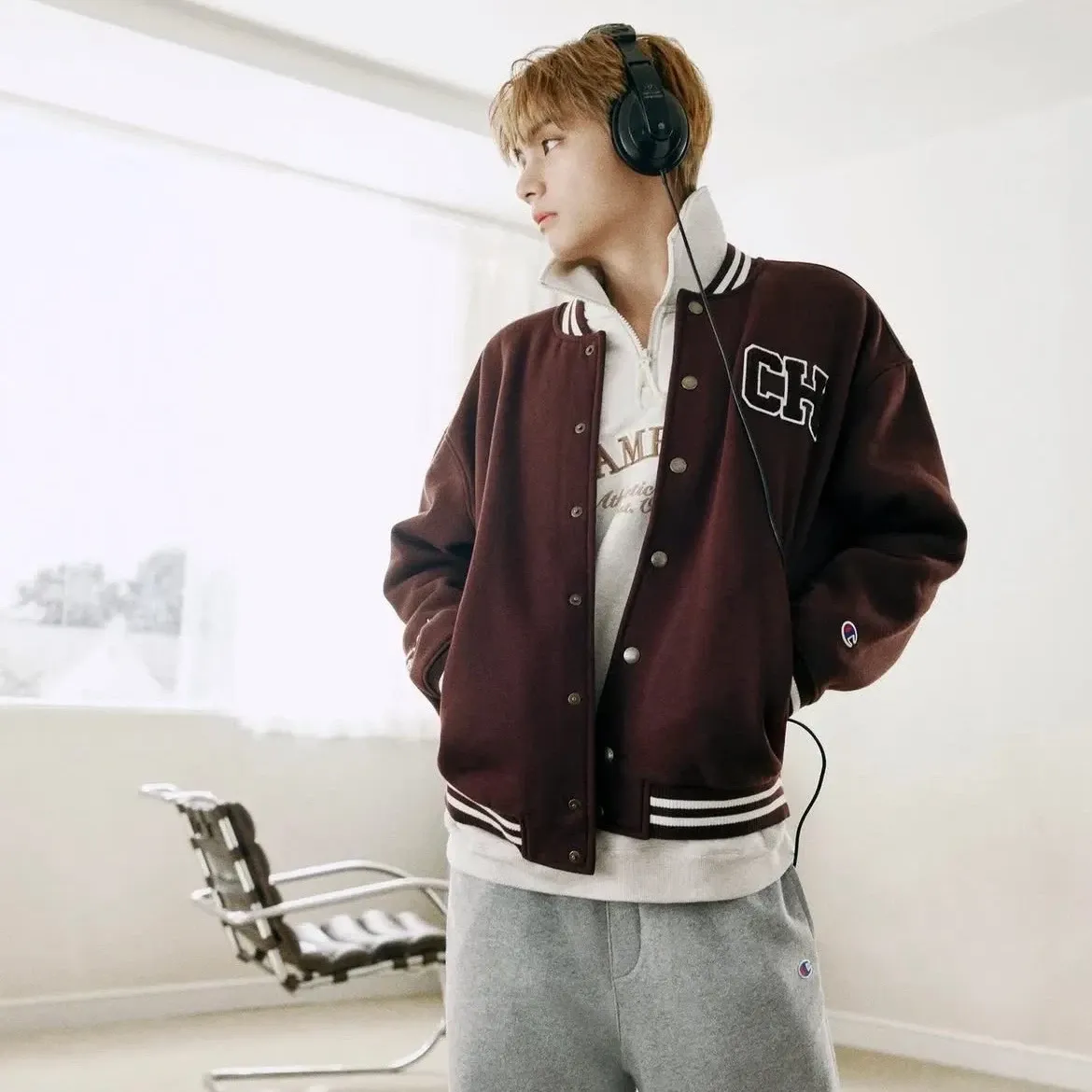 Latest photo of Kim Taehyung (V)
