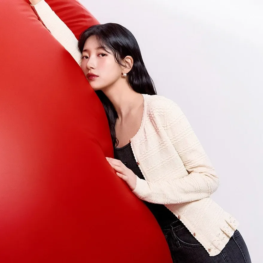 ペ・スジの最近の活動ショット