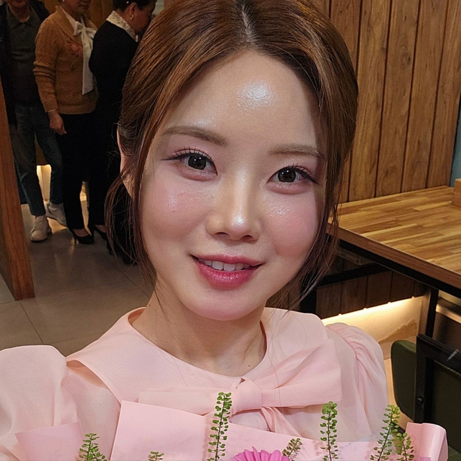 A moment captured by a fan of Bae Ahyeon