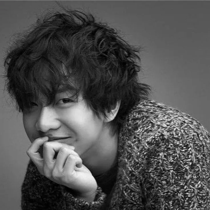 Foto terbaru dari Lee Seunggi