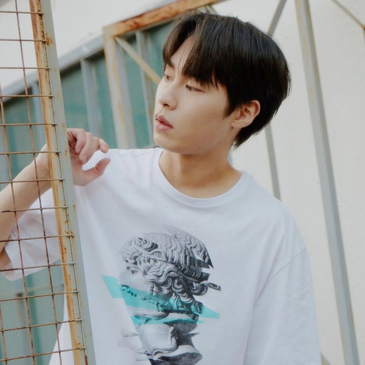 Recent activity shot of Lee Jaewook