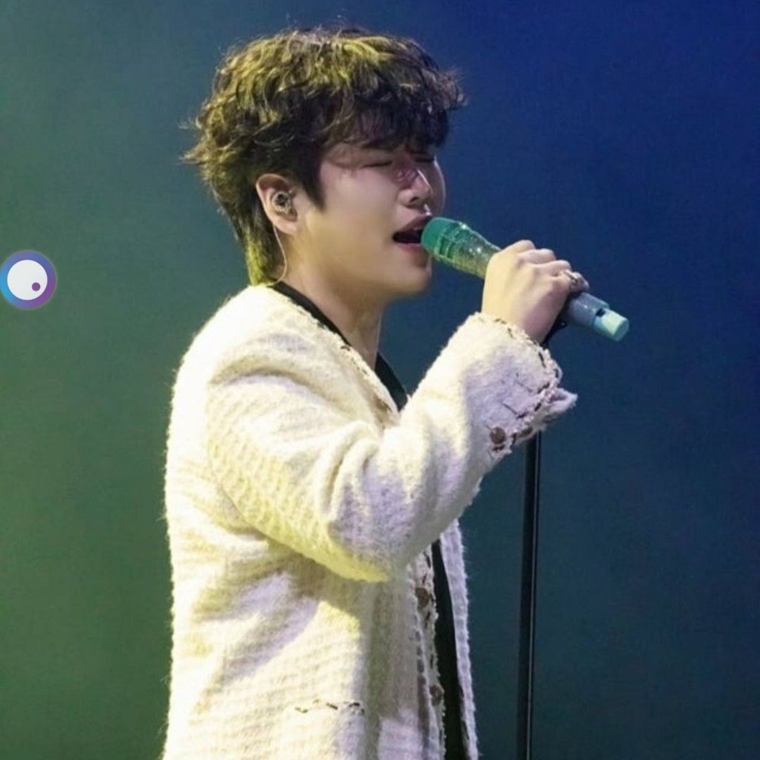 Behind-the-scenes cut of Hwang Youngwoong