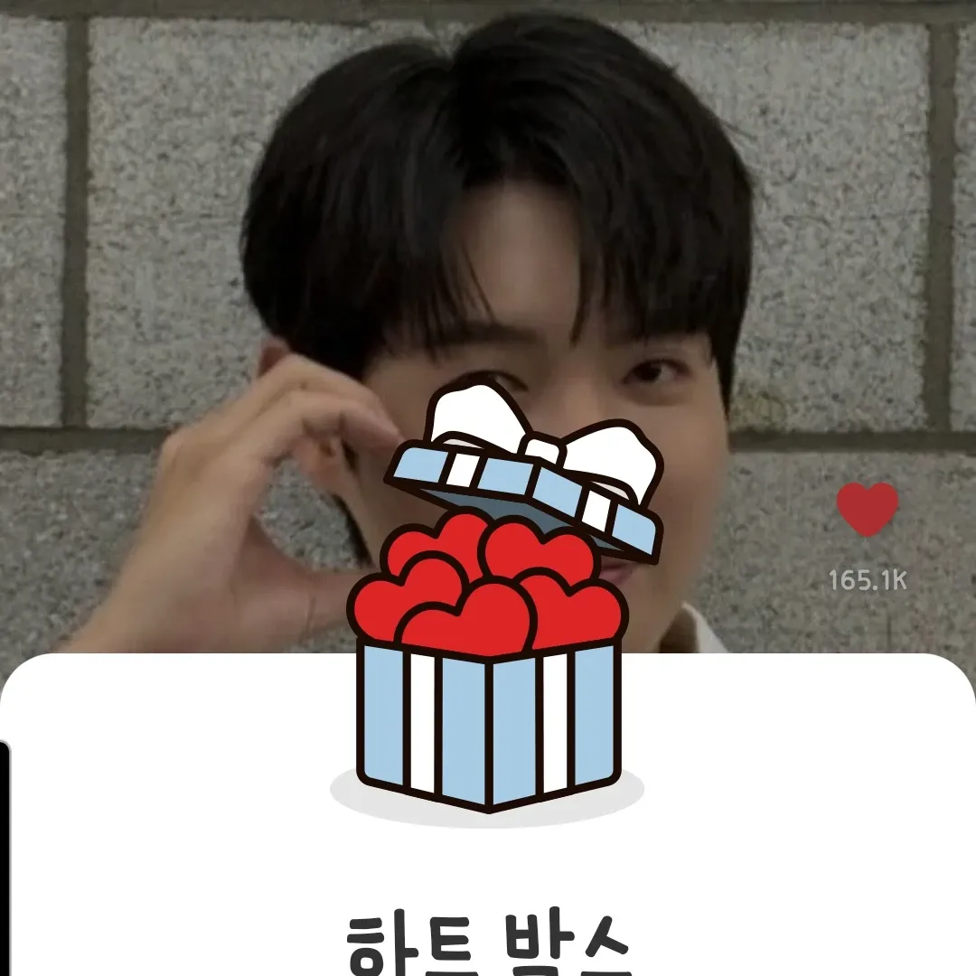 Behind-the-scenes cut of Son Taejin