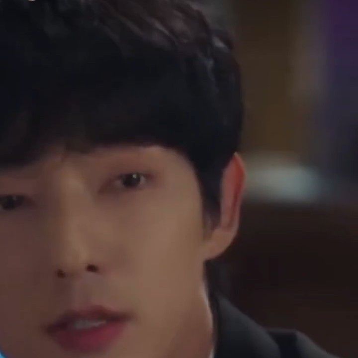 A moment captured by a fan of Lee Joongi