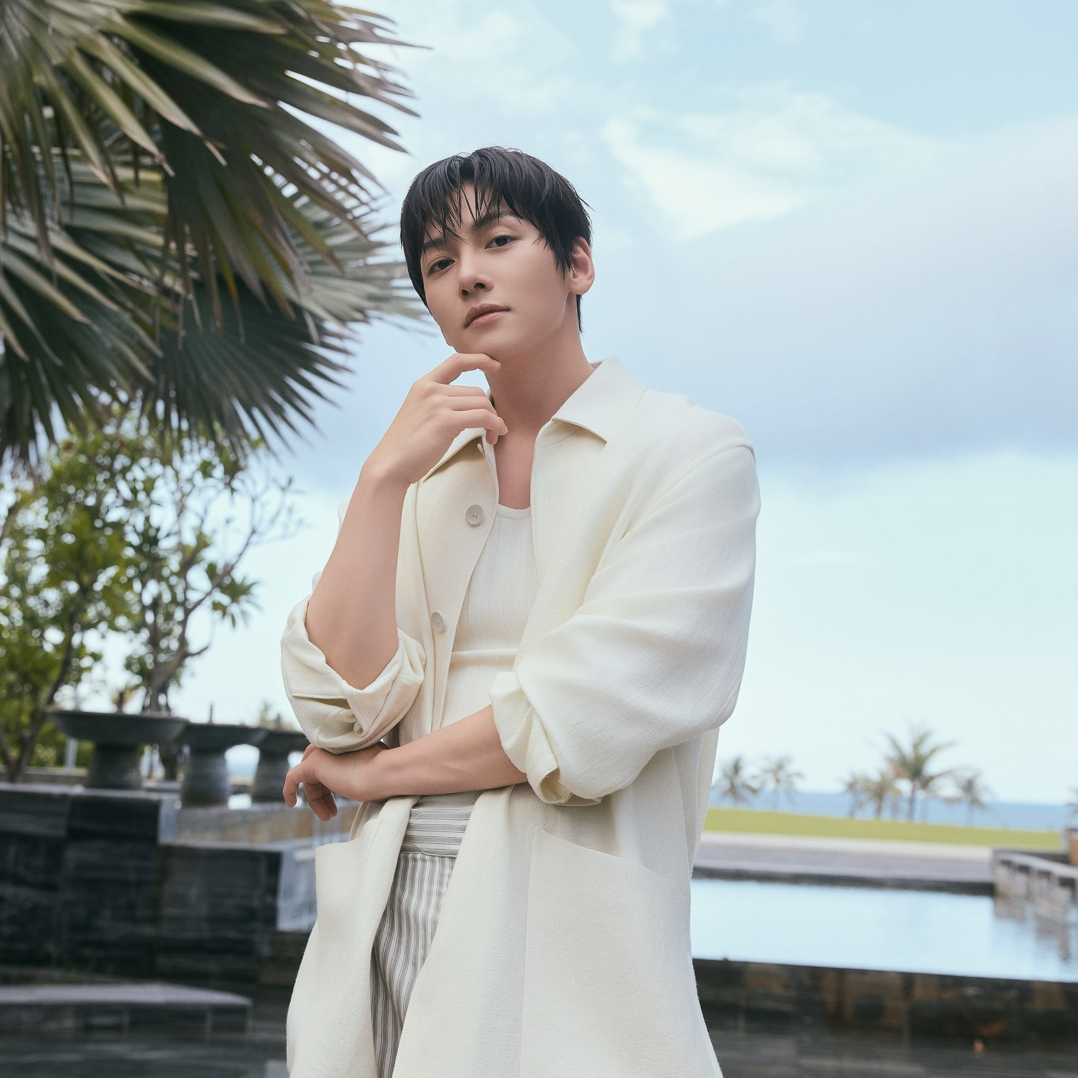 Behind-the-scenes cut of Ji Changwook