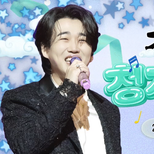 Foto terbaru dari Hwang Youngwoong