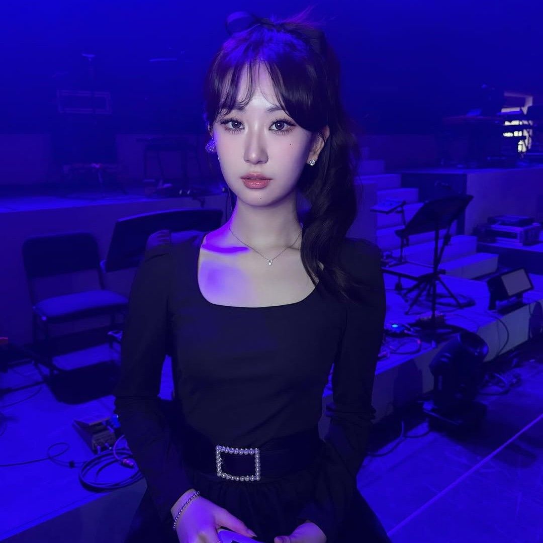 Cuplikan di balik layar dari Jeon Yujin