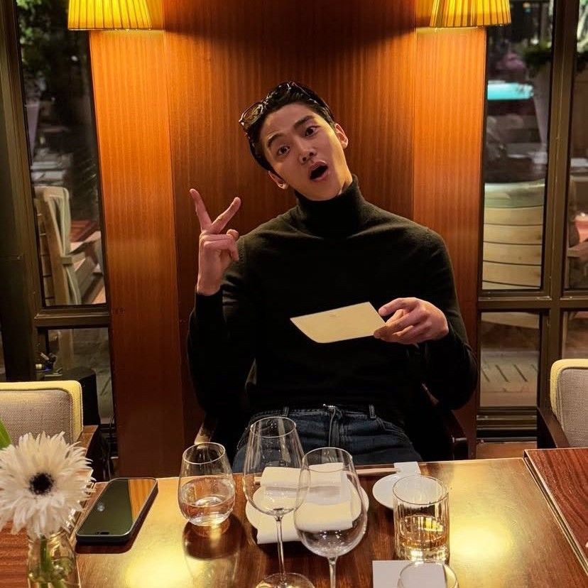 Foto kegiatan terbaru dari Rowoon