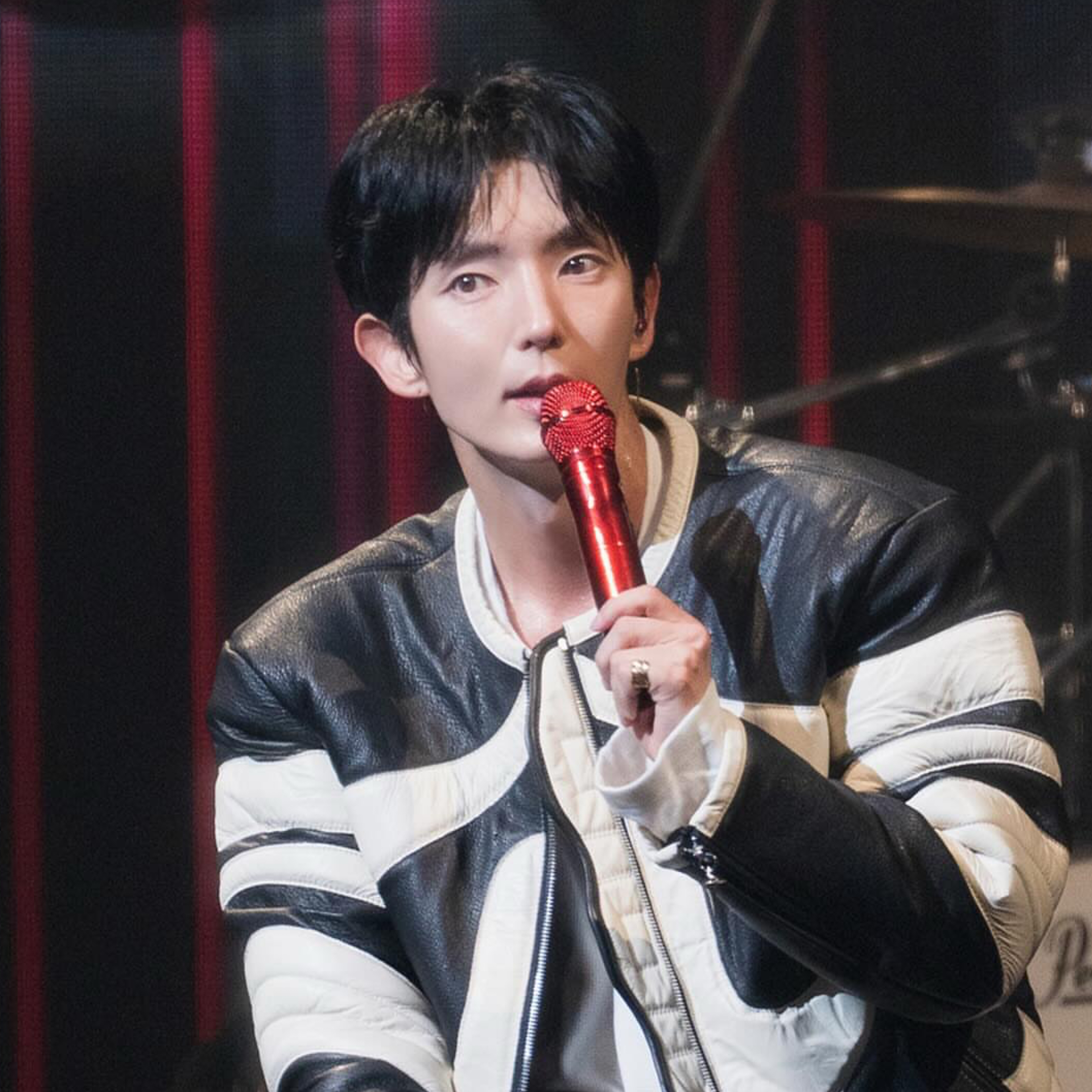 이준기 최근 활동샷