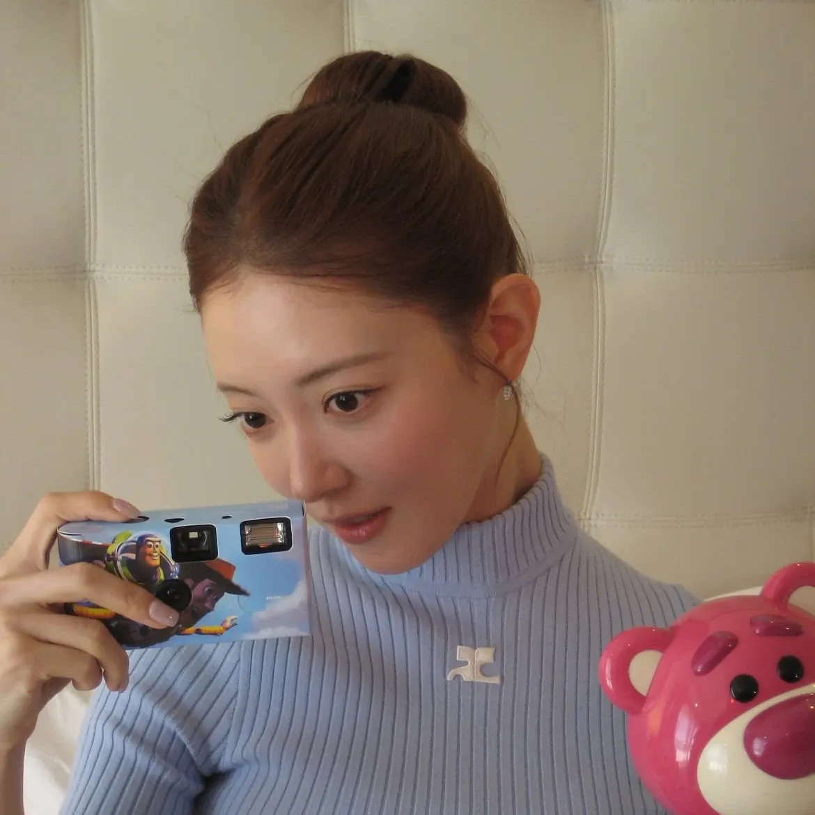 Recent activity shot of Lee Seyoung