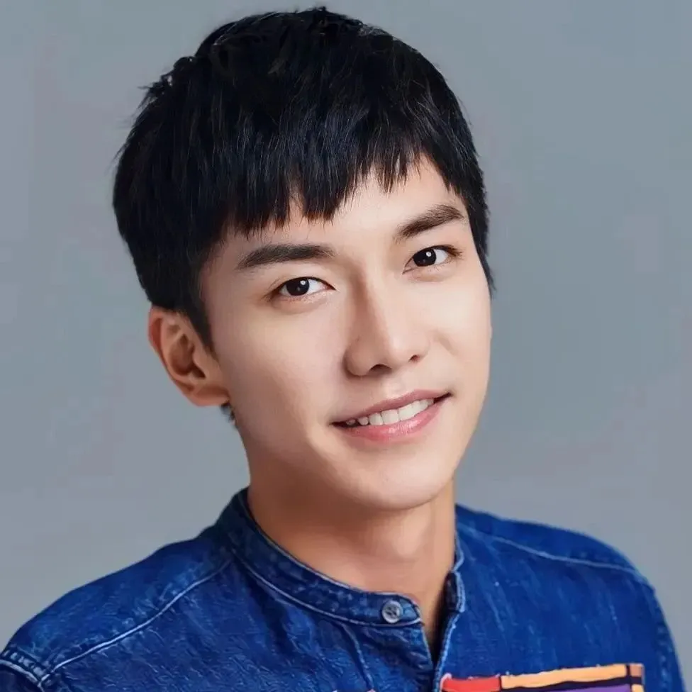 A moment captured by a fan of Lee Seunggi