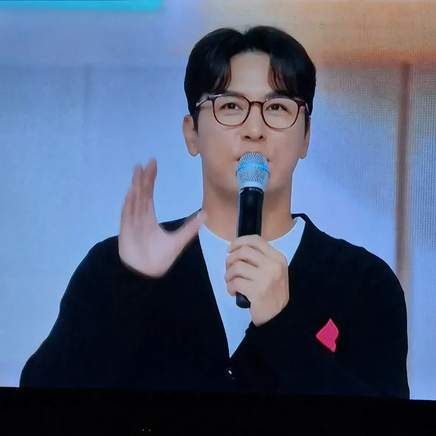 Foto kegiatan terbaru dari Jang Minho