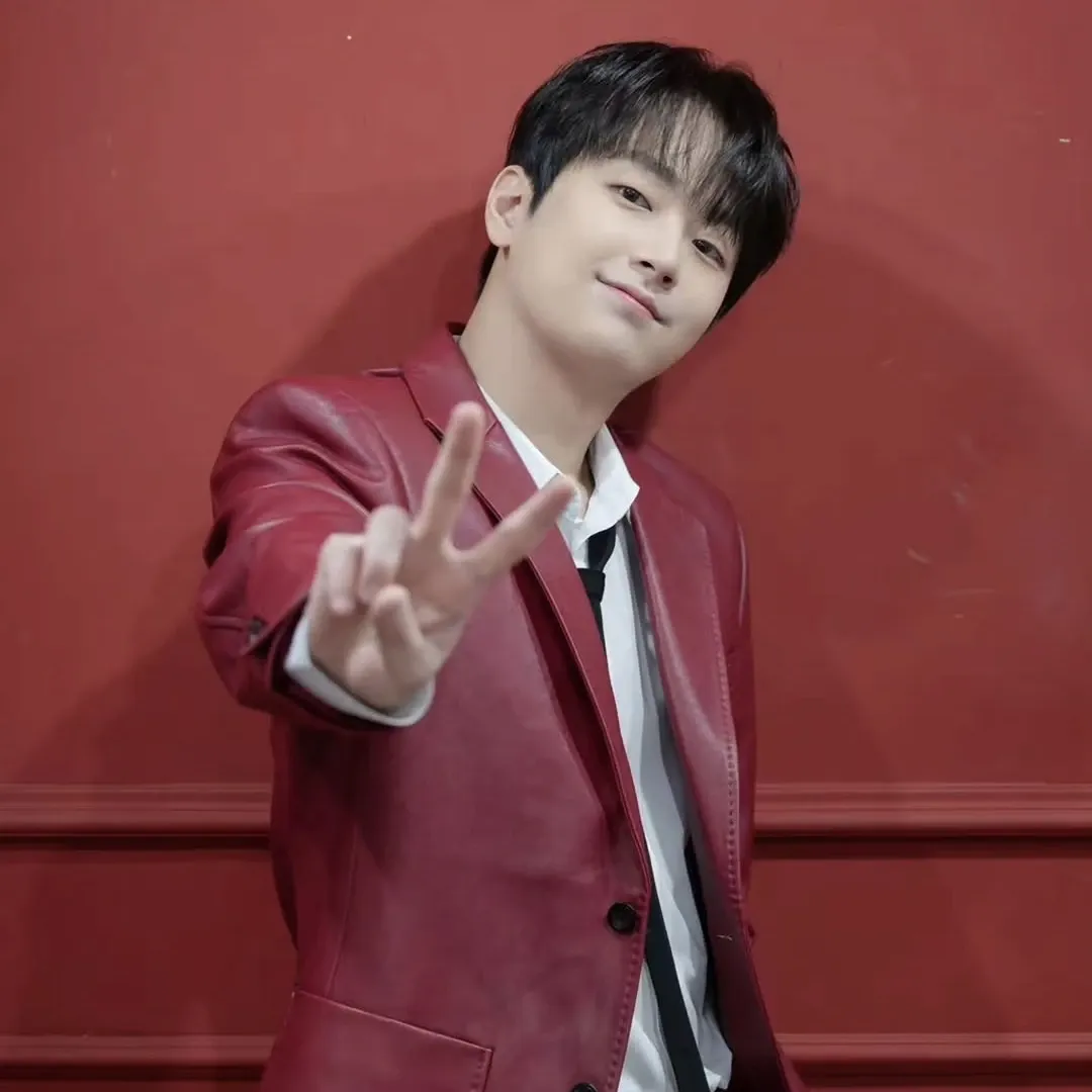 Cuplikan di balik layar dari Lee Chanwon