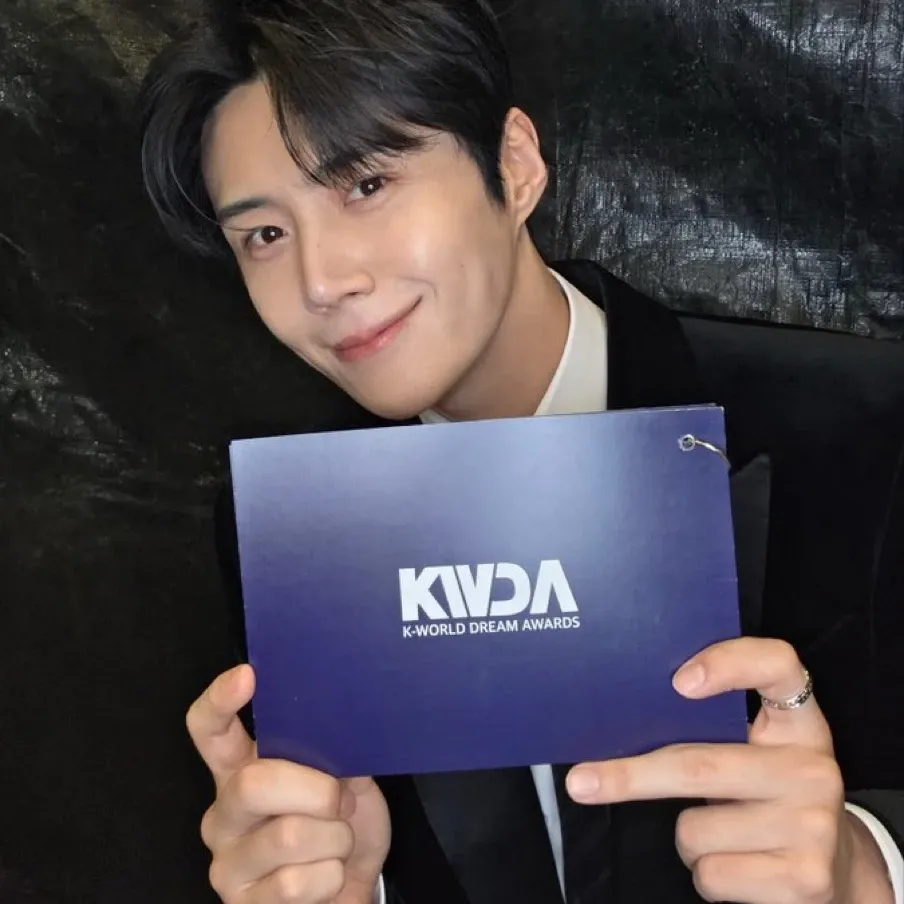 Cuplikan di balik layar dari Kim Seonho