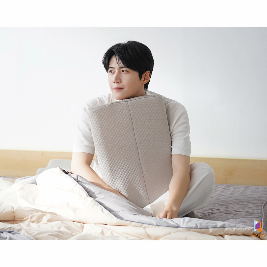 Foto kegiatan terbaru dari Kim Seonho