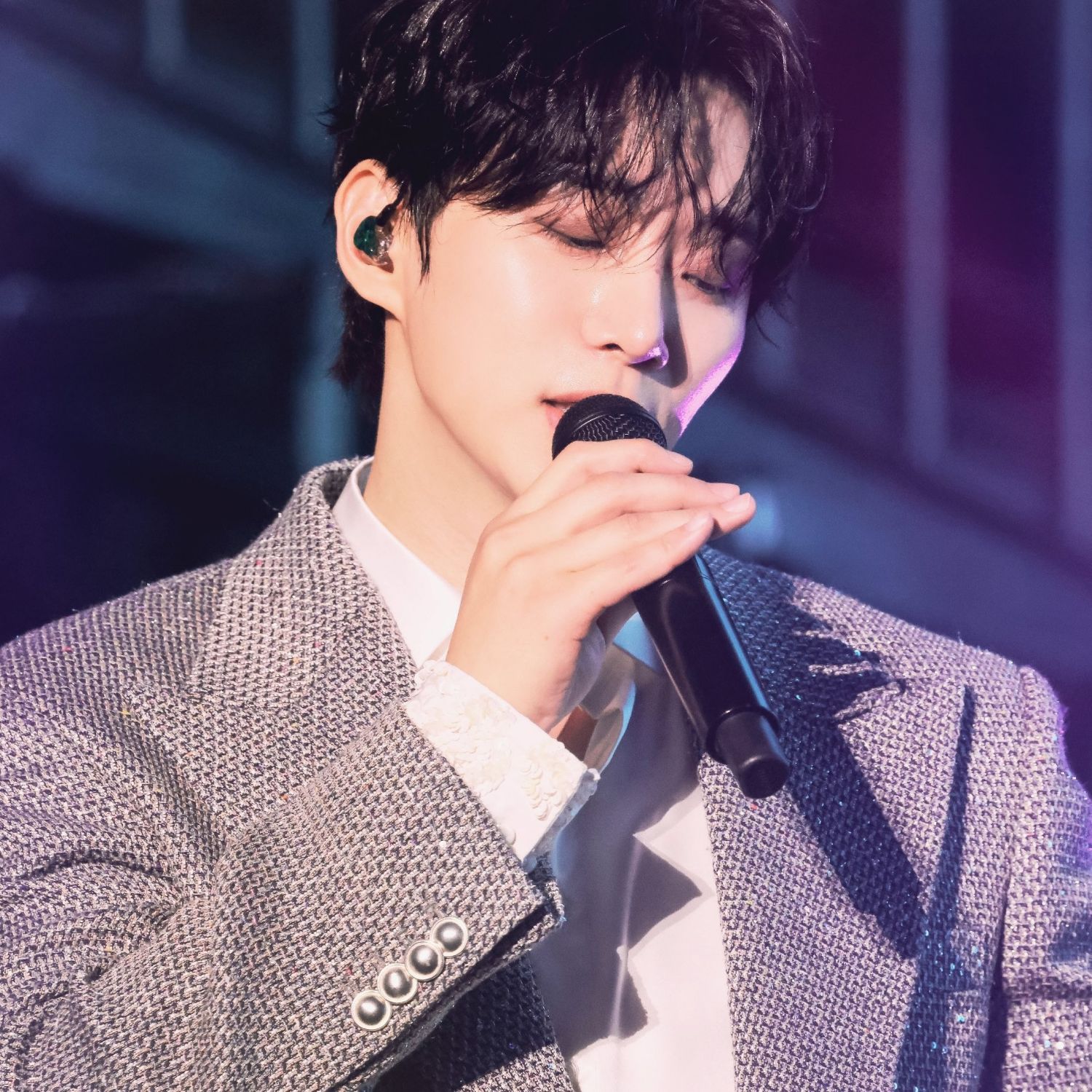 粉丝拍下的李俊昊瞬间