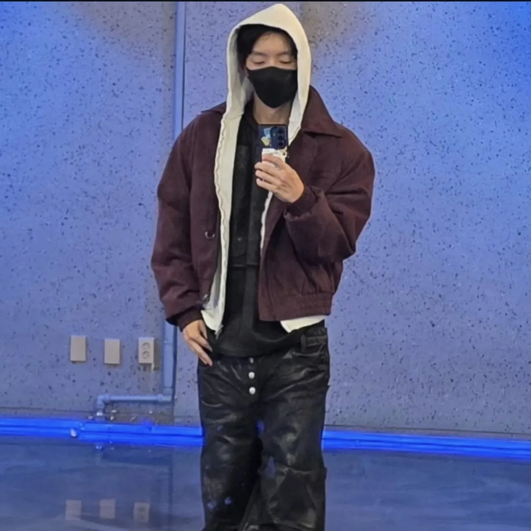 Behind-the-scenes cut of Lee Joongi