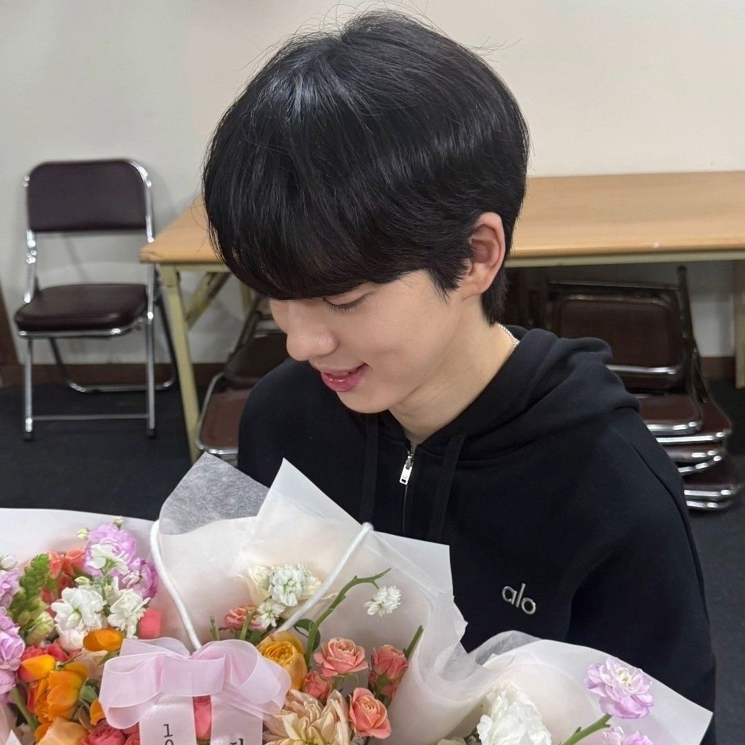 Behind-the-scenes cut of Cha Junhwan