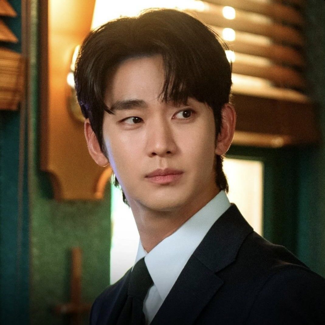 Latest photo of Kim Soohyun