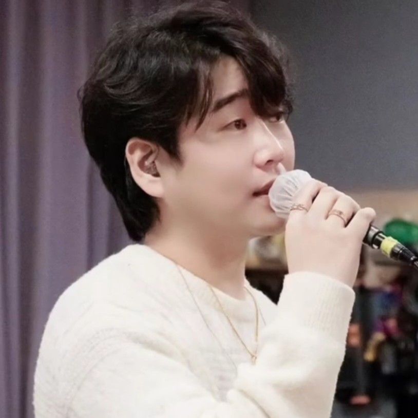 Recent activity shot of Hwang Youngwoong