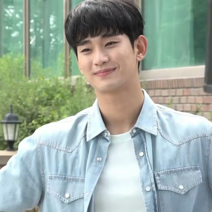 Behind-the-scenes cut of Kim Soohyun