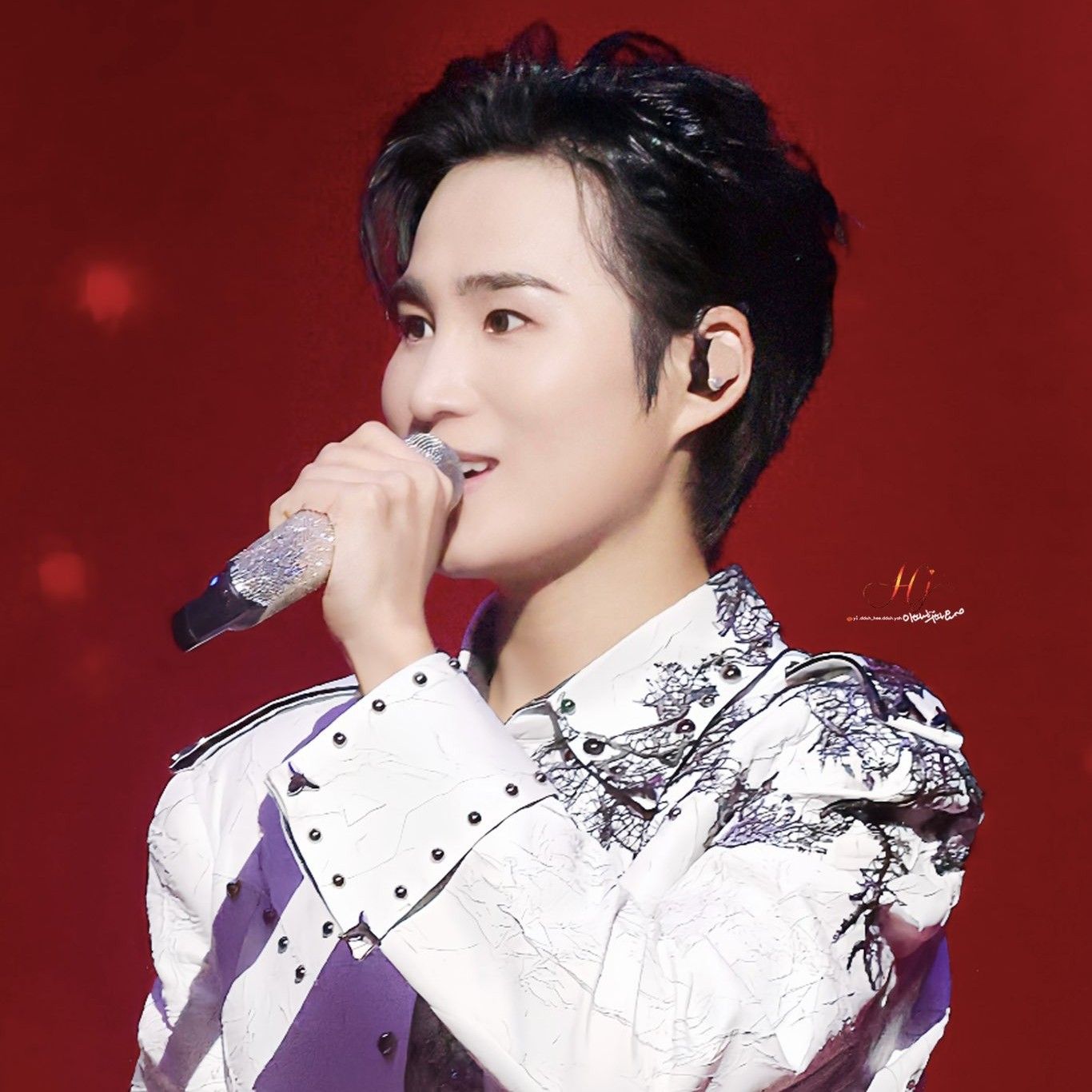 粉丝拍下的金熙栽瞬间