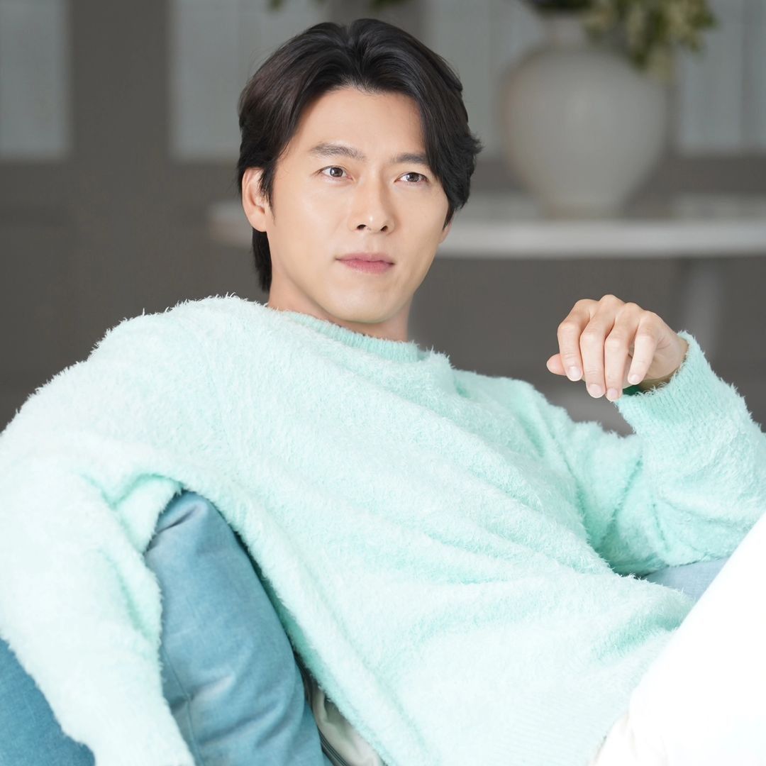 Momen yang diabadikan oleh penggemar Hyun Bin