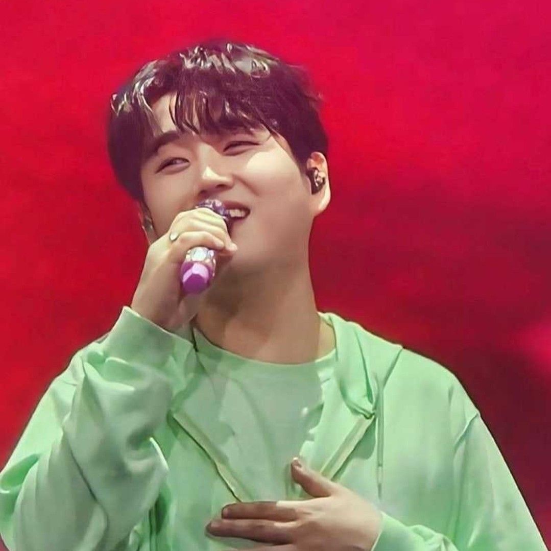 Recent activity shot of Hwang Youngwoong