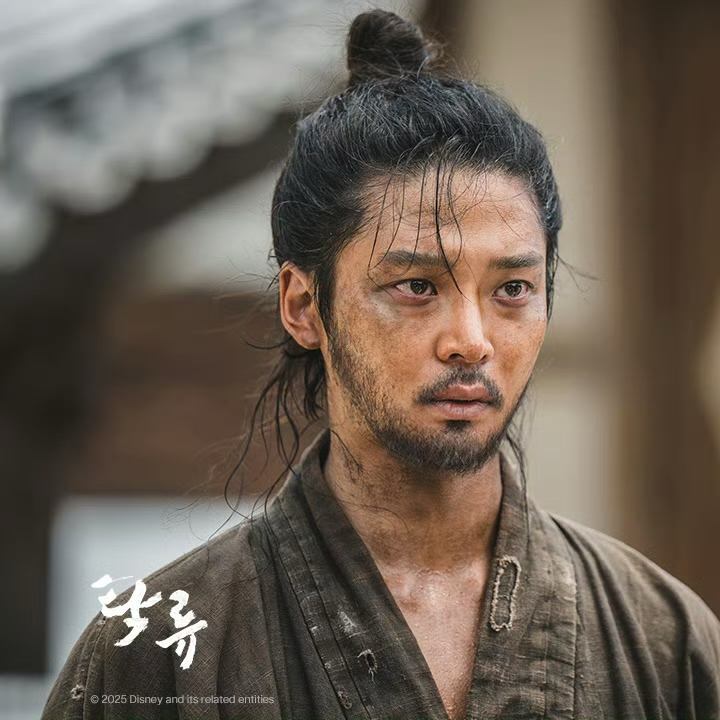 로운의 비하인드 컷