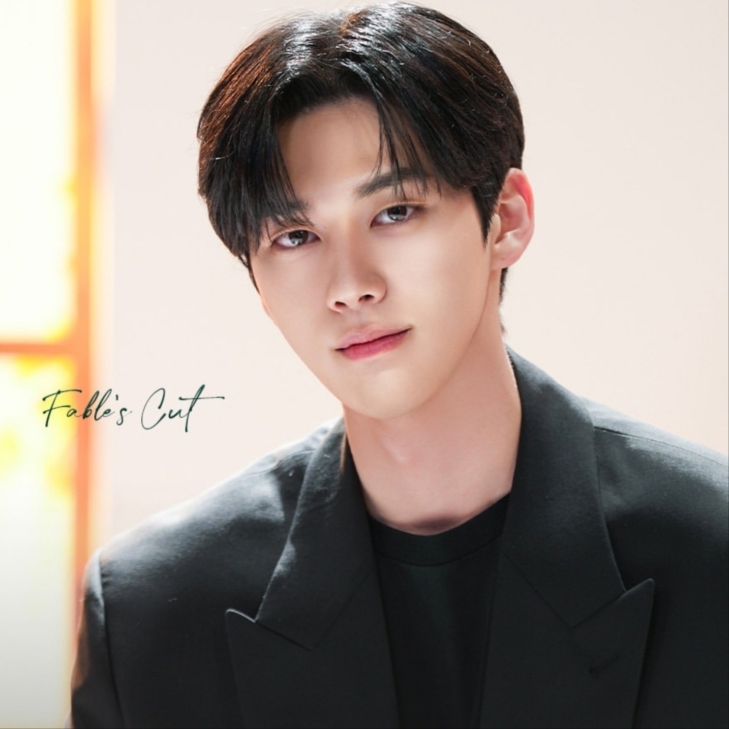 Behind-the-scenes cut of Hong Mingi