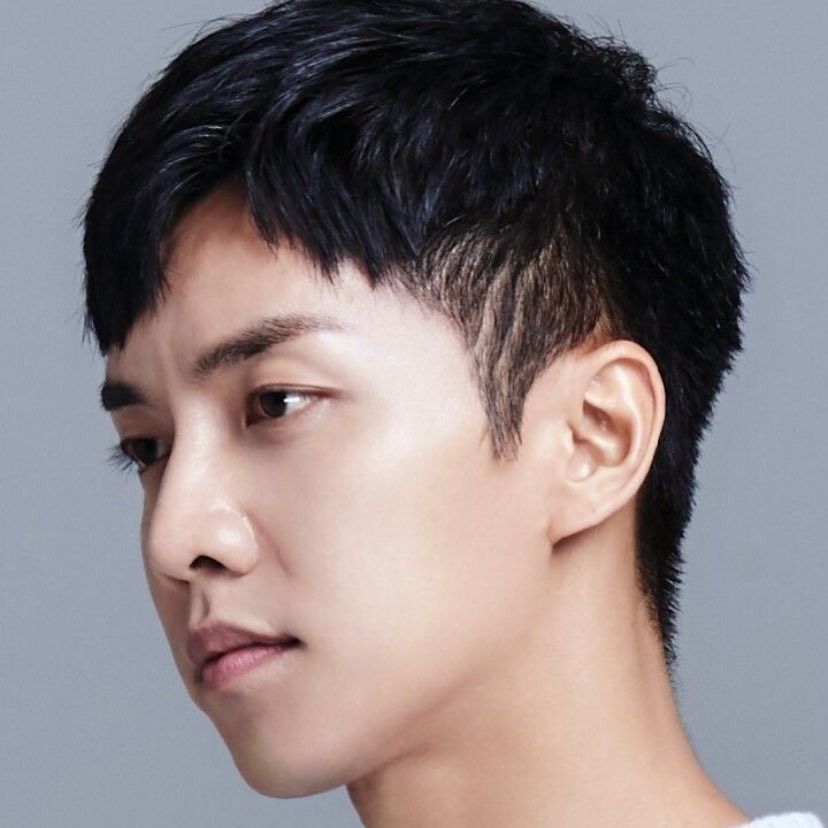 Foto terbaru dari Lee Seunggi