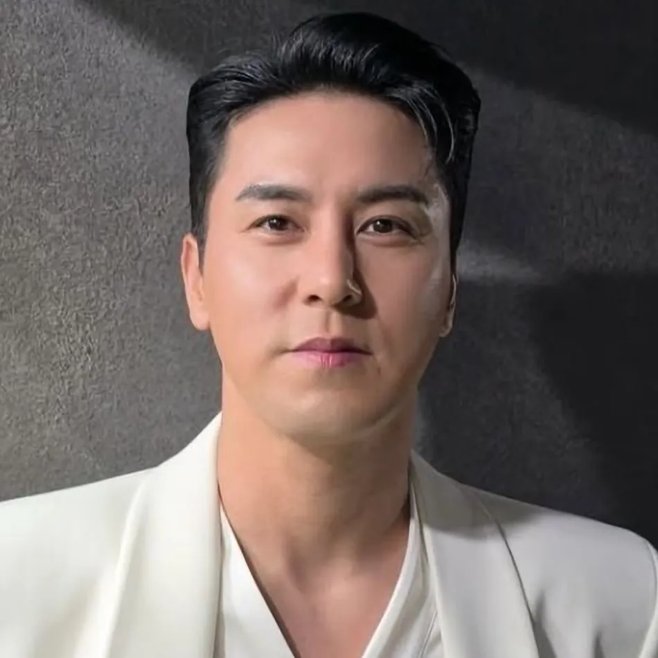 Foto kegiatan terbaru dari Jang Minho