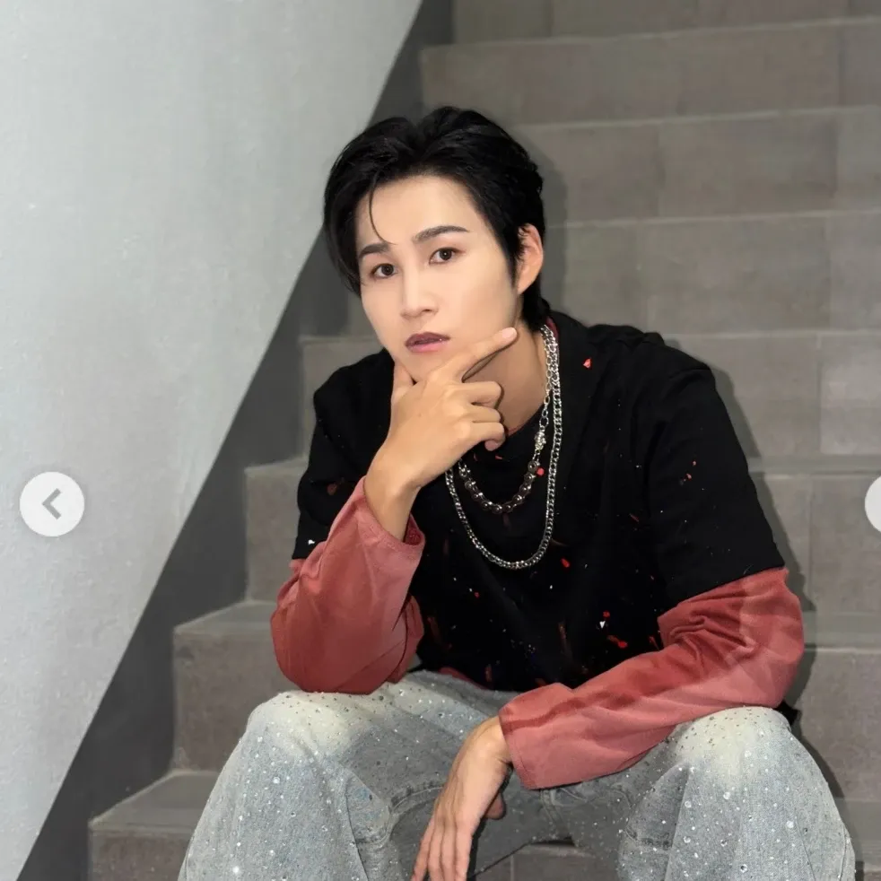 Behind-the-scenes cut of Kim Heejae