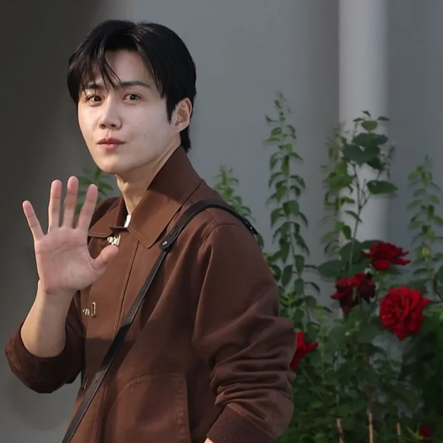 A moment captured by a fan of Kim Seonho