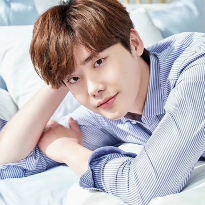 Behind-the-scenes cut of Lee Jongsuk