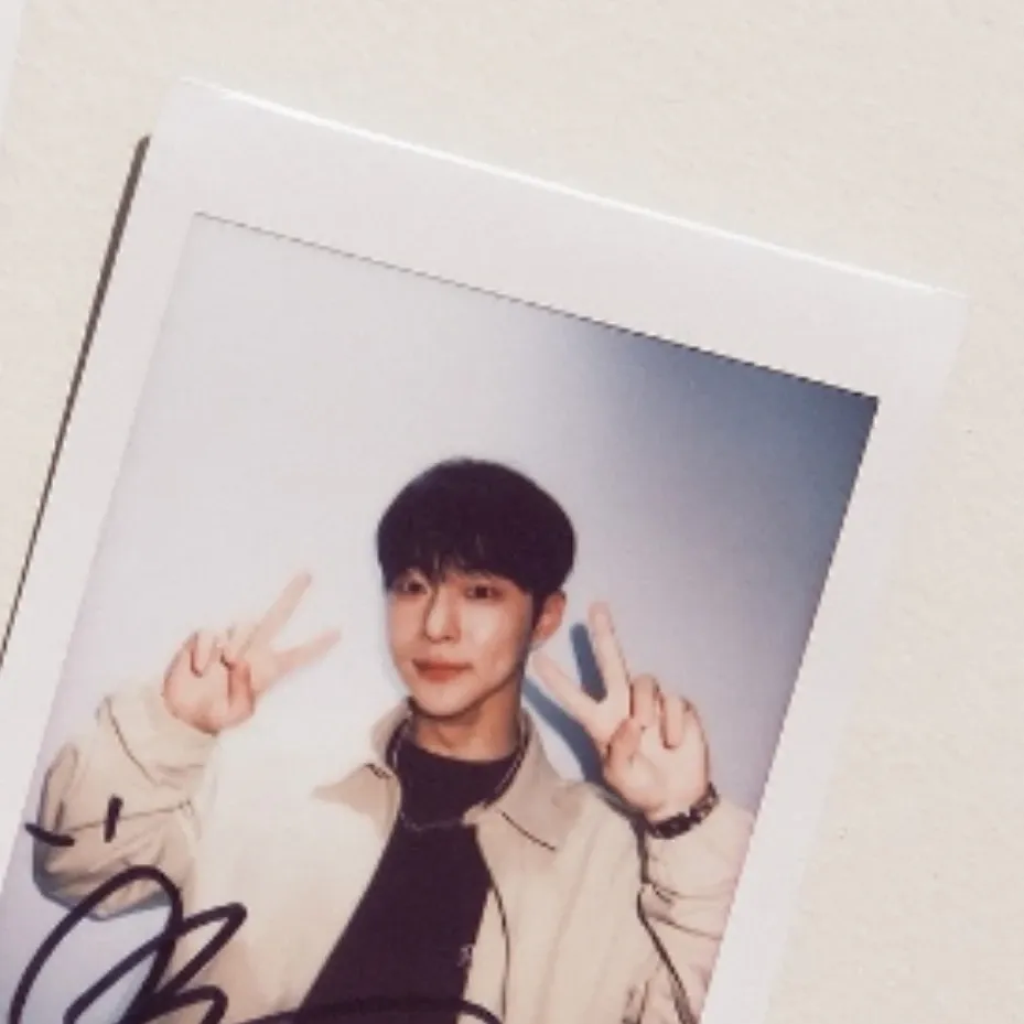 Behind-the-scenes cut of Bae Inhyuk