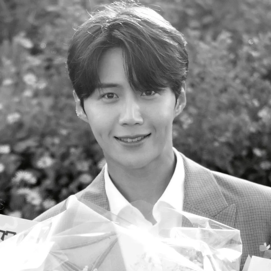 Behind-the-scenes cut of Kim Seonho