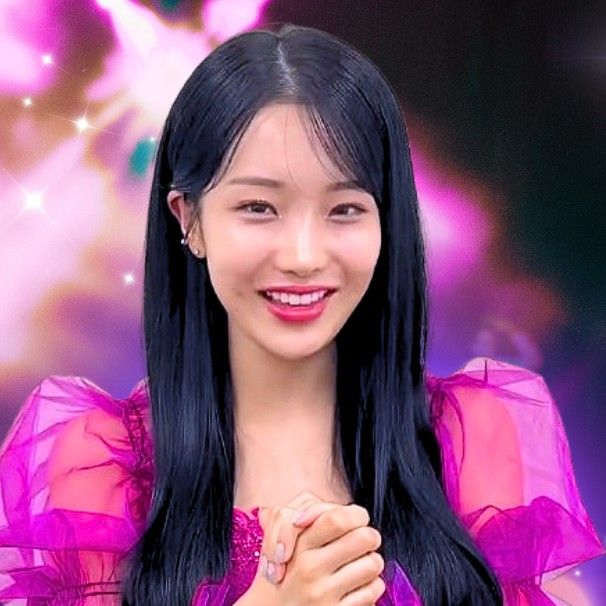 A moment captured by a fan of Kim Soyeon (2004)