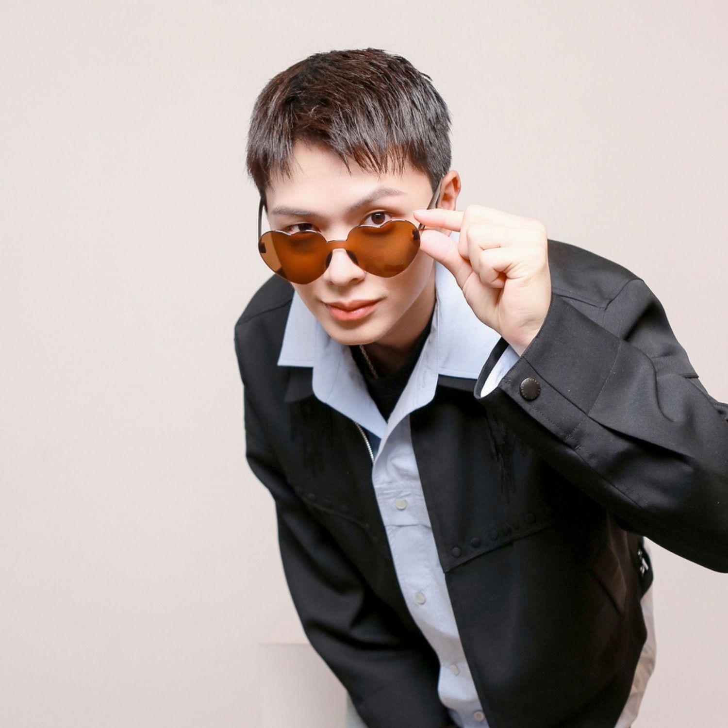 A moment captured by a fan of Yook Sungjae