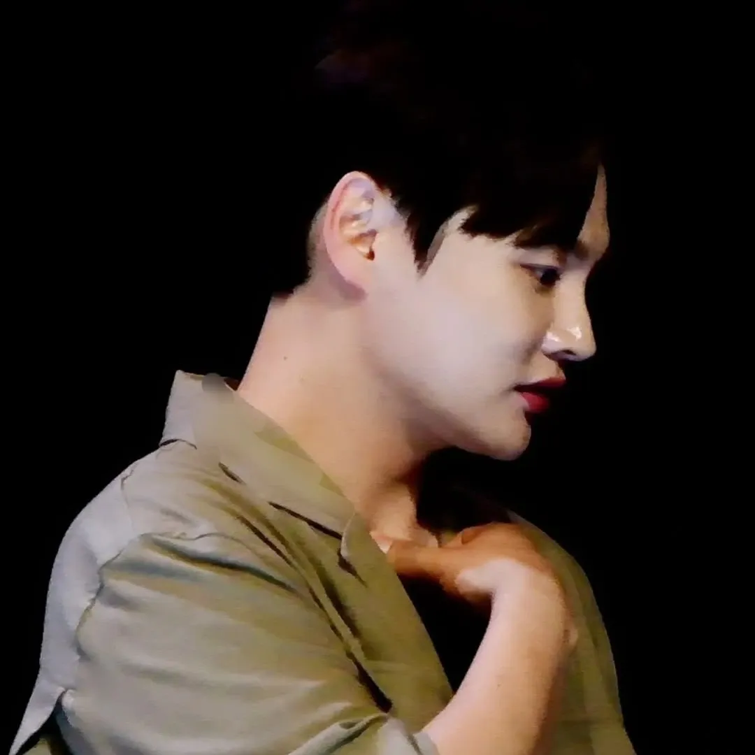 박서진의 비하인드 컷