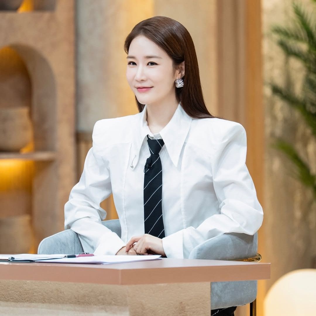 Recent activity shot of Yoo Inna