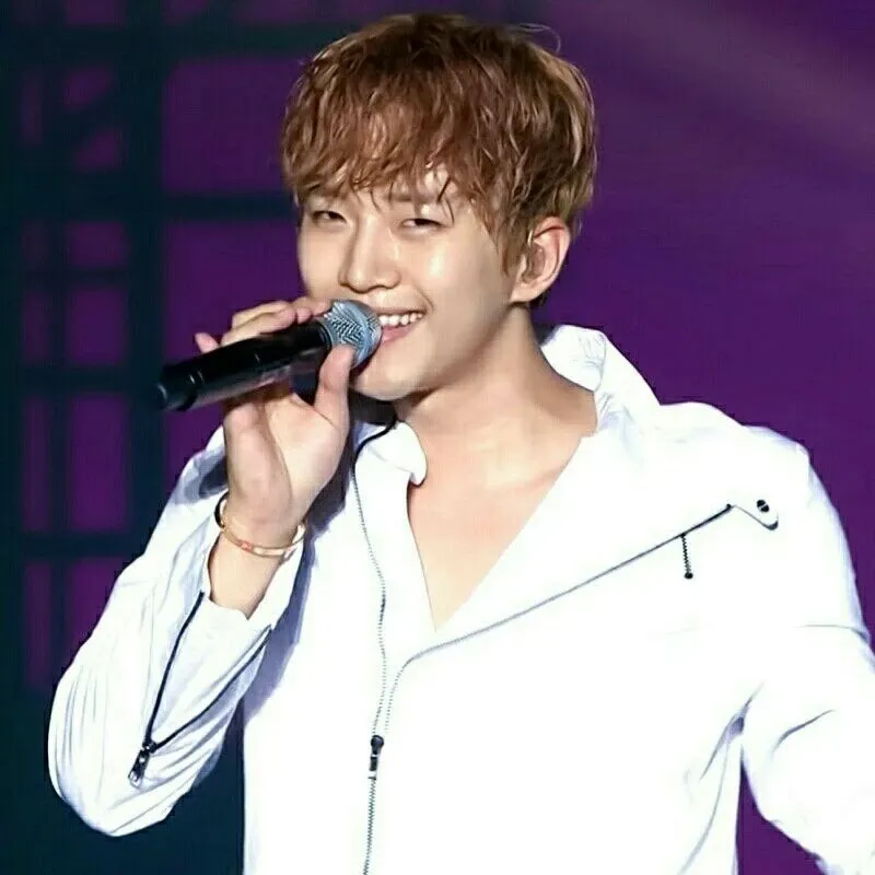 Foto terbaru dari Lee Junho