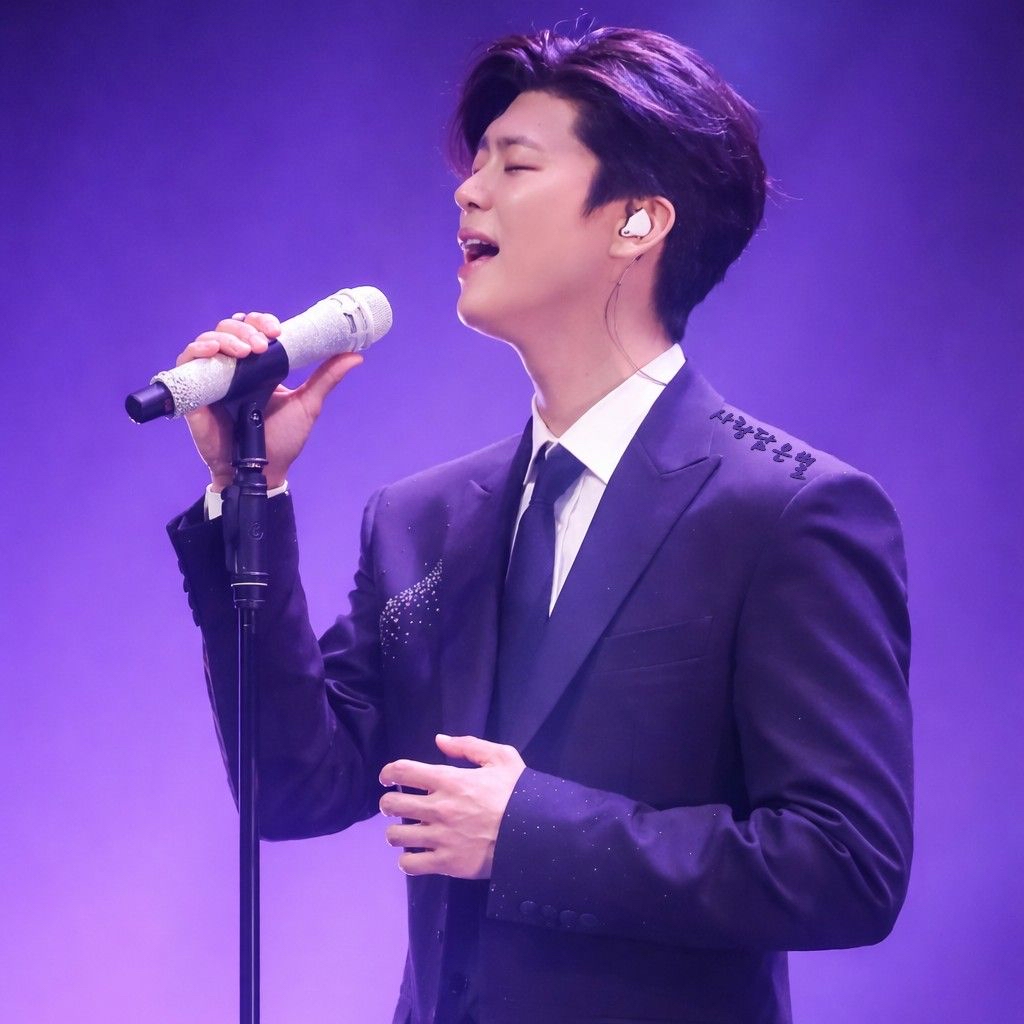 A moment captured by a fan of Park Jihyeon