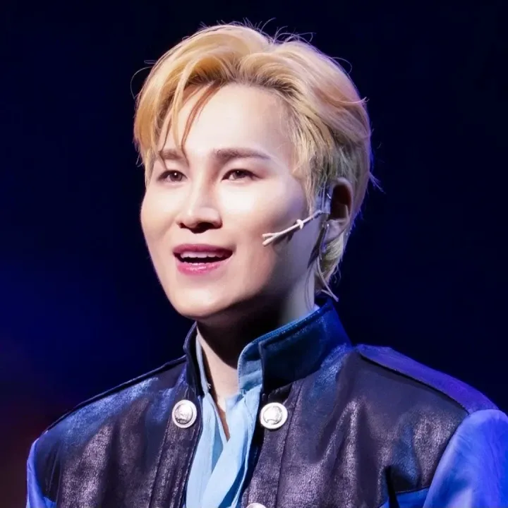 金熙栽的最新照片