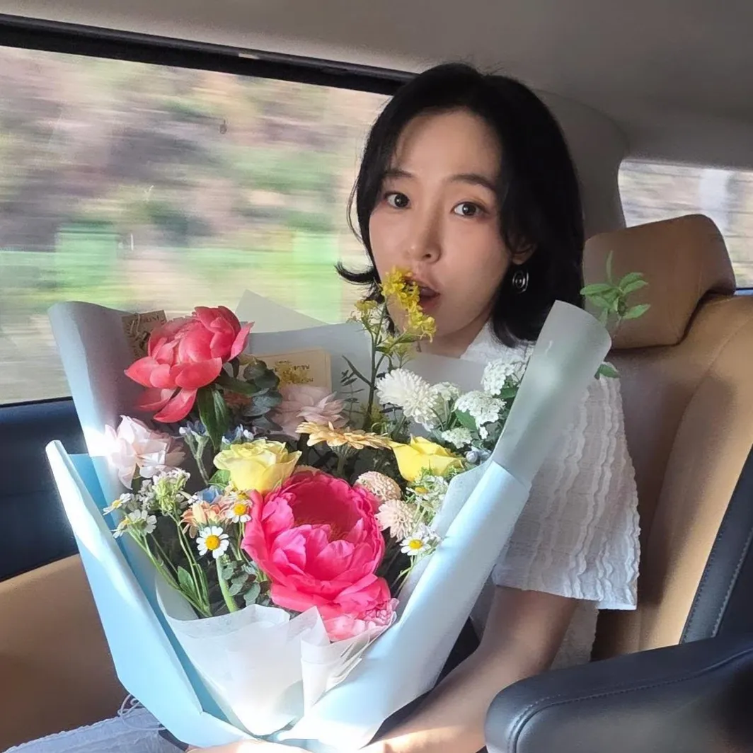 홍자 최근 활동샷