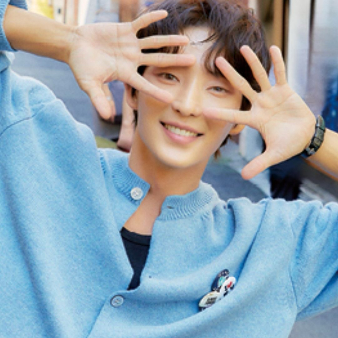 Behind-the-scenes cut of Lee Joongi