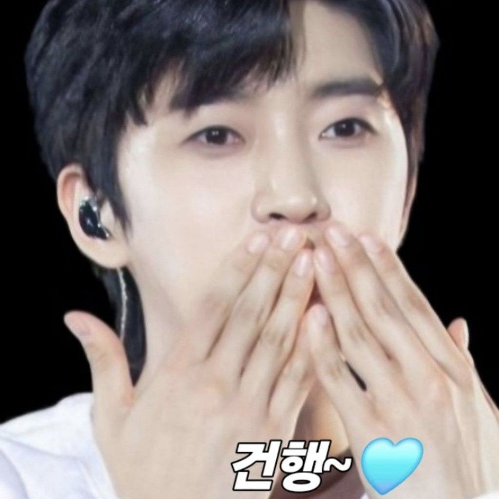 Behind-the-scenes cut of Lim Youngwoong