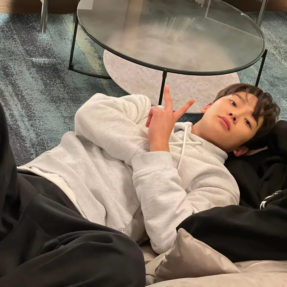 Cuplikan di balik layar dari Rowoon