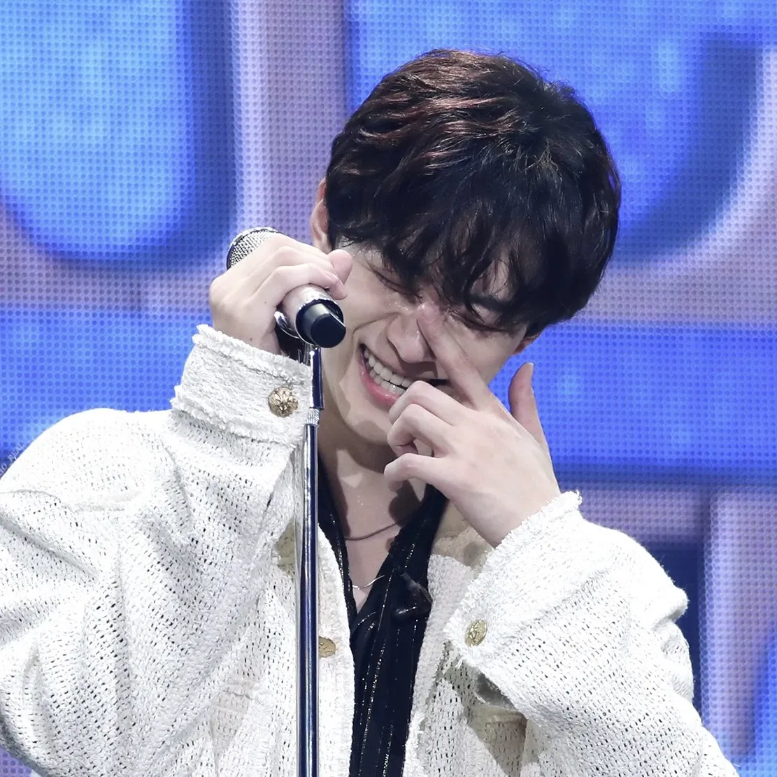 Cuplikan di balik layar dari Lee Junho